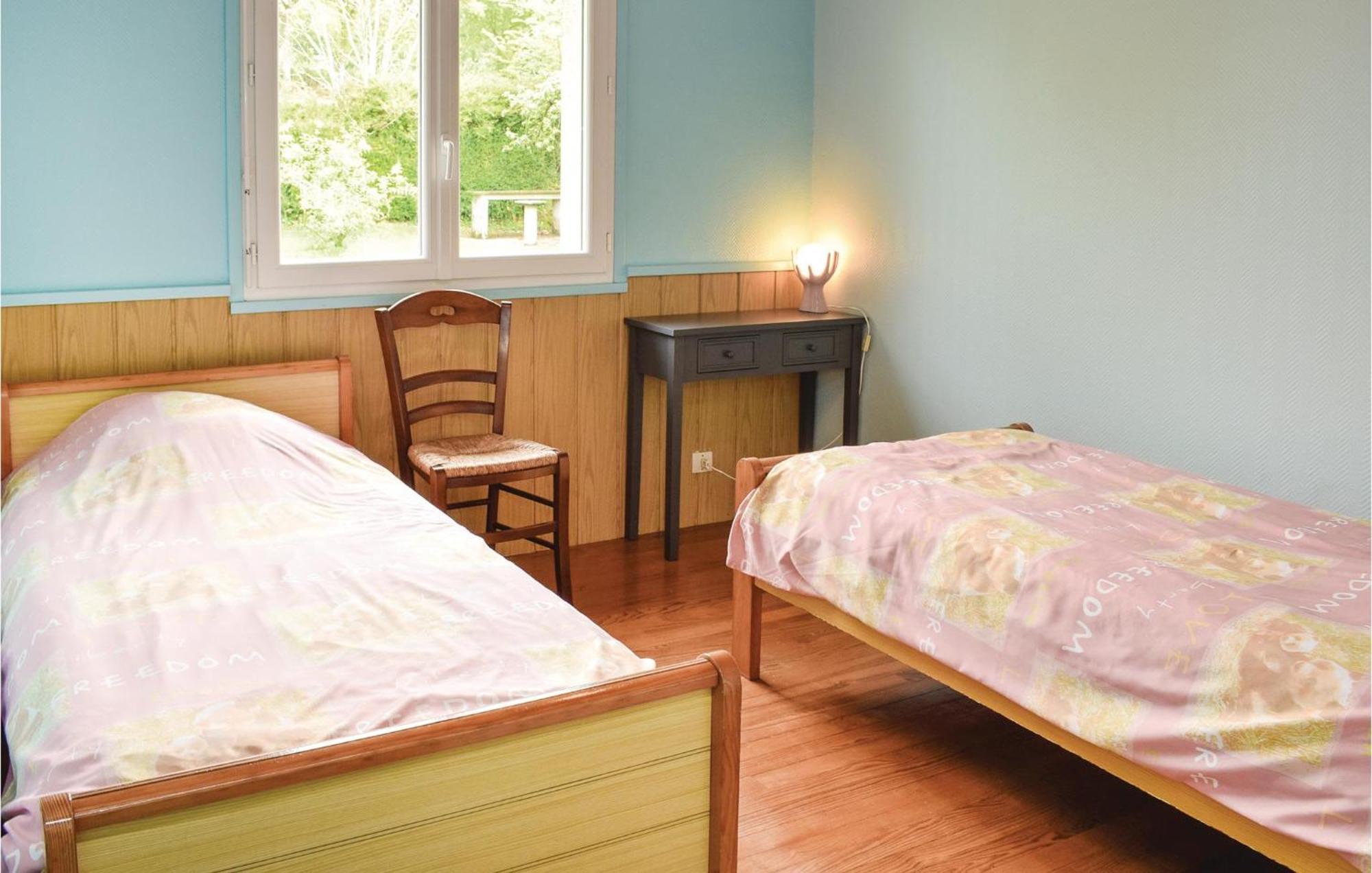 Holiday Home In Montsernelle Lithaire المظهر الخارجي الصورة