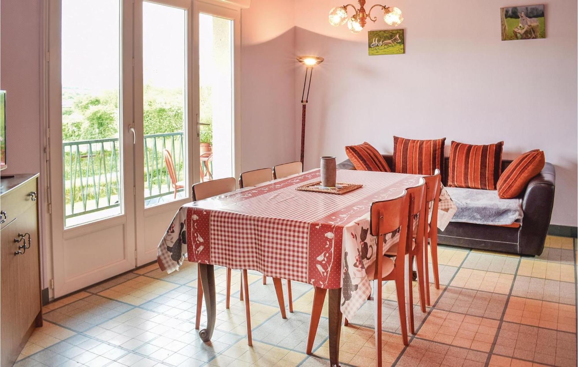 Holiday Home In Montsernelle Lithaire المظهر الخارجي الصورة