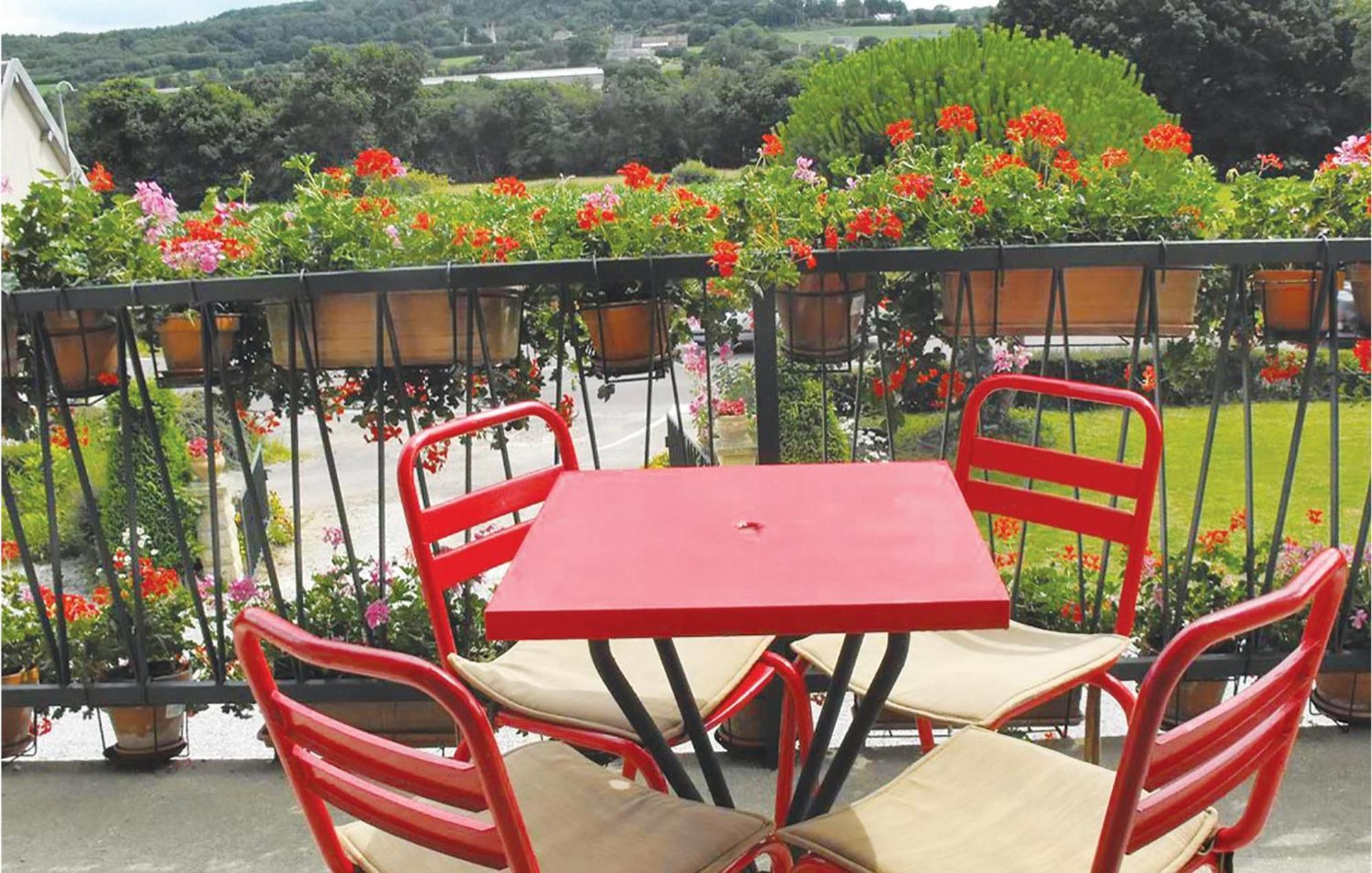 Holiday Home In Montsernelle Lithaire المظهر الخارجي الصورة